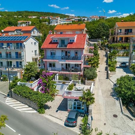 Apartmani Visnja Crikvenica Esterno foto