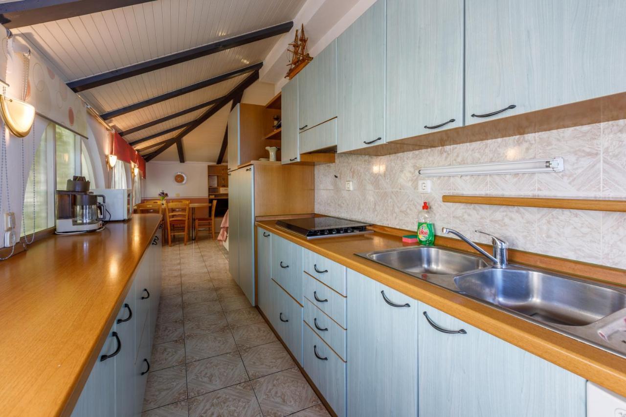 Apartmani Visnja Crikvenica Esterno foto