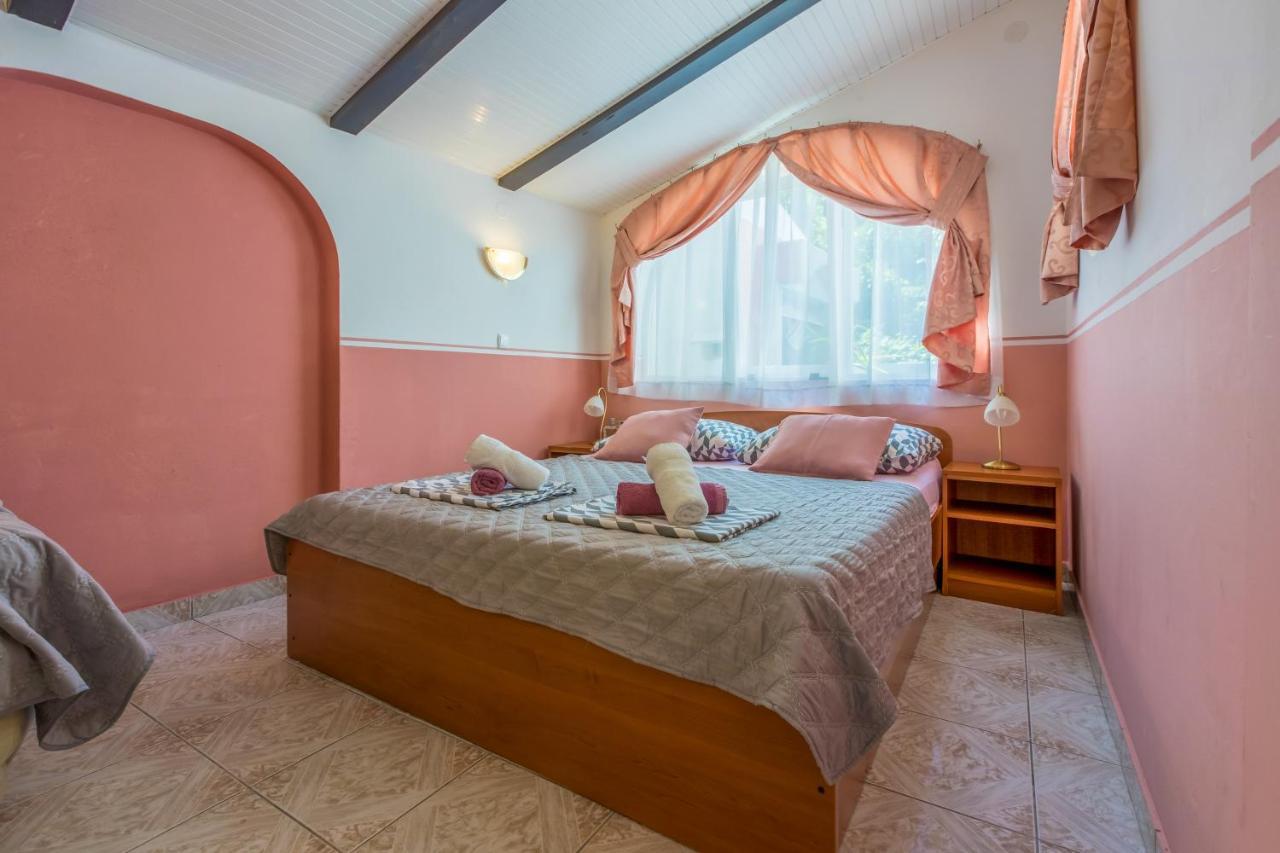 Apartmani Visnja Crikvenica Esterno foto