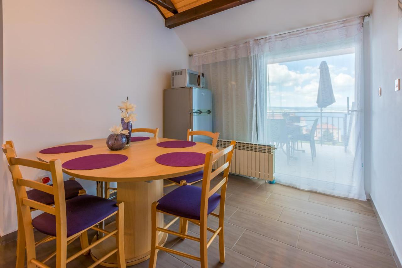 Apartmani Visnja Crikvenica Esterno foto