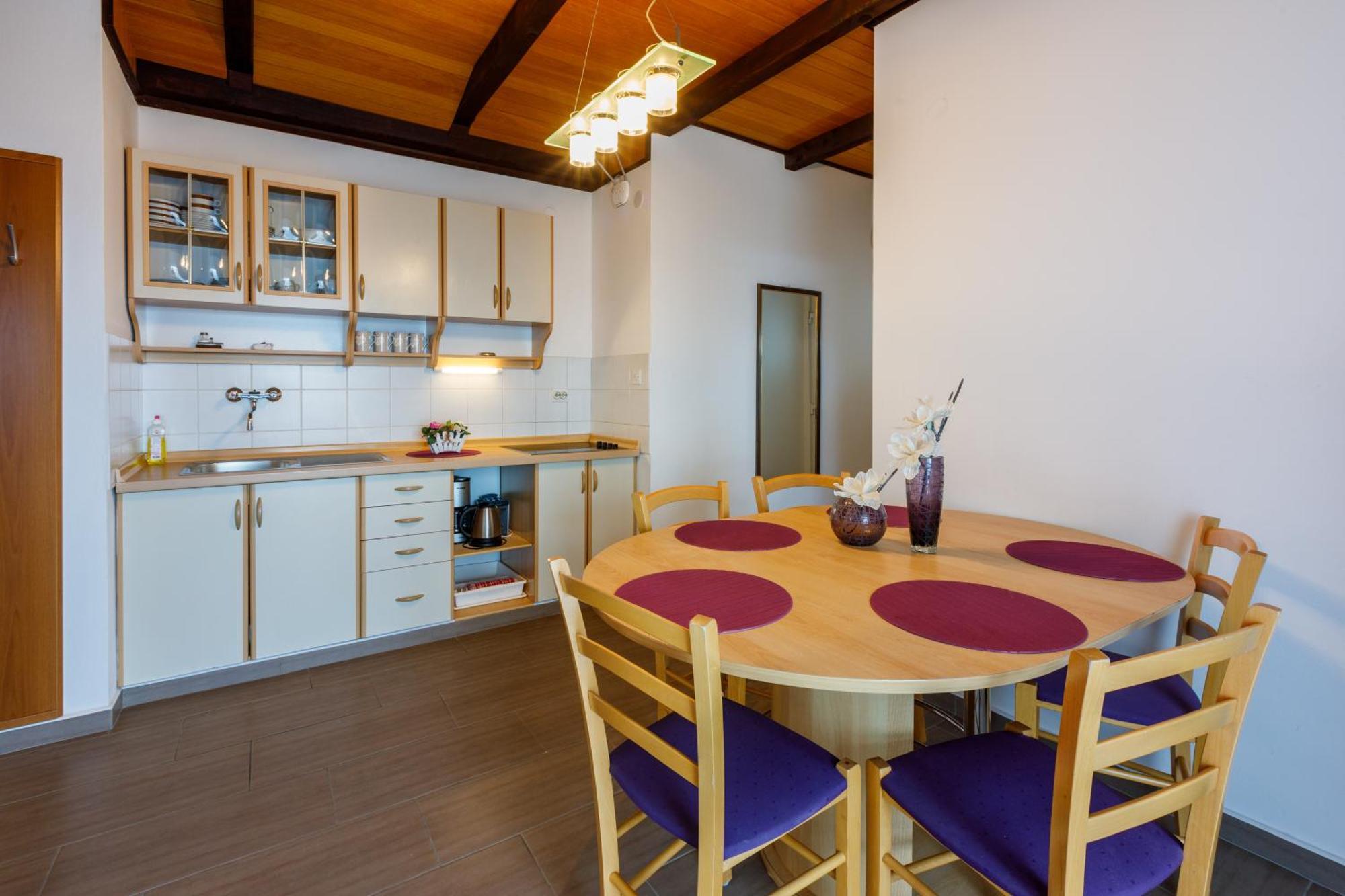 Apartmani Visnja Crikvenica Esterno foto